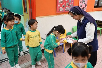 シスター・カムの祝日