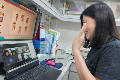 Réunion de prière pour l'attribution des places en école primaire